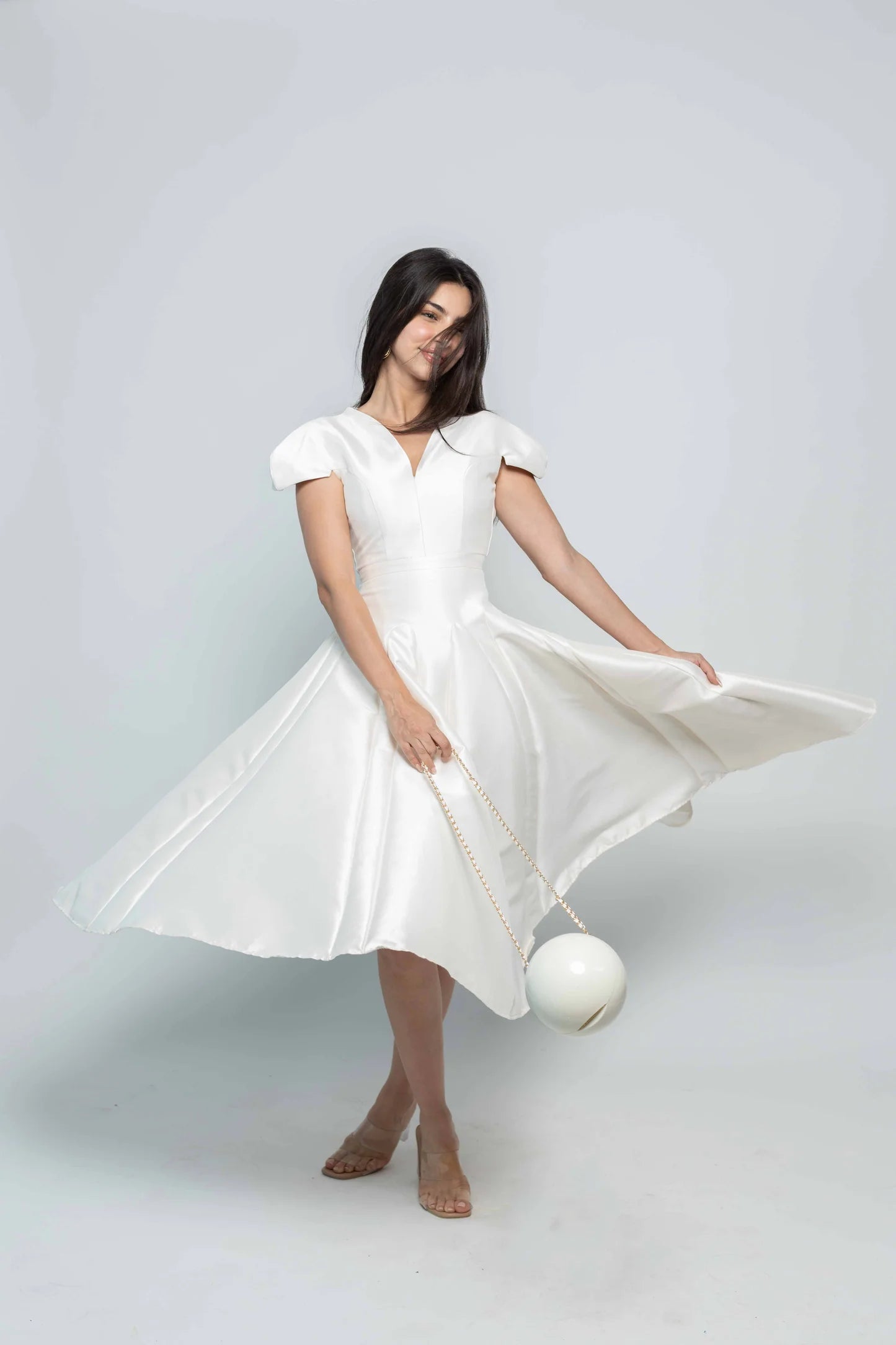 Bourgeoise – El Vestido de Elegancia Esculpida