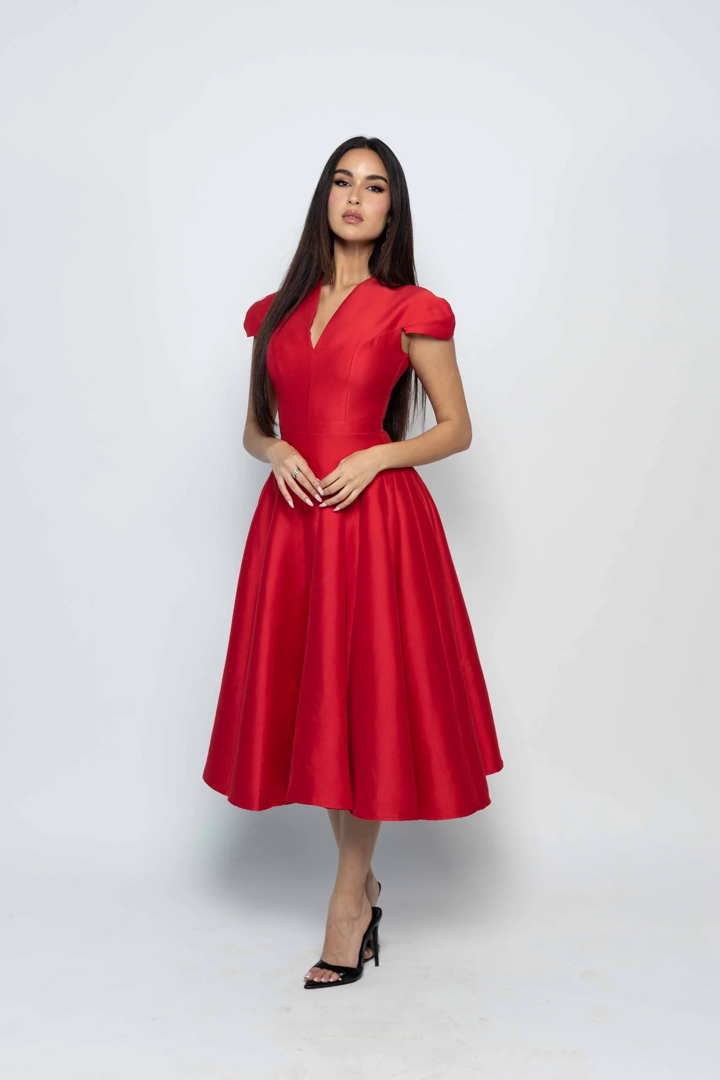 Bourgeoise – El Vestido de Elegancia Esculpida