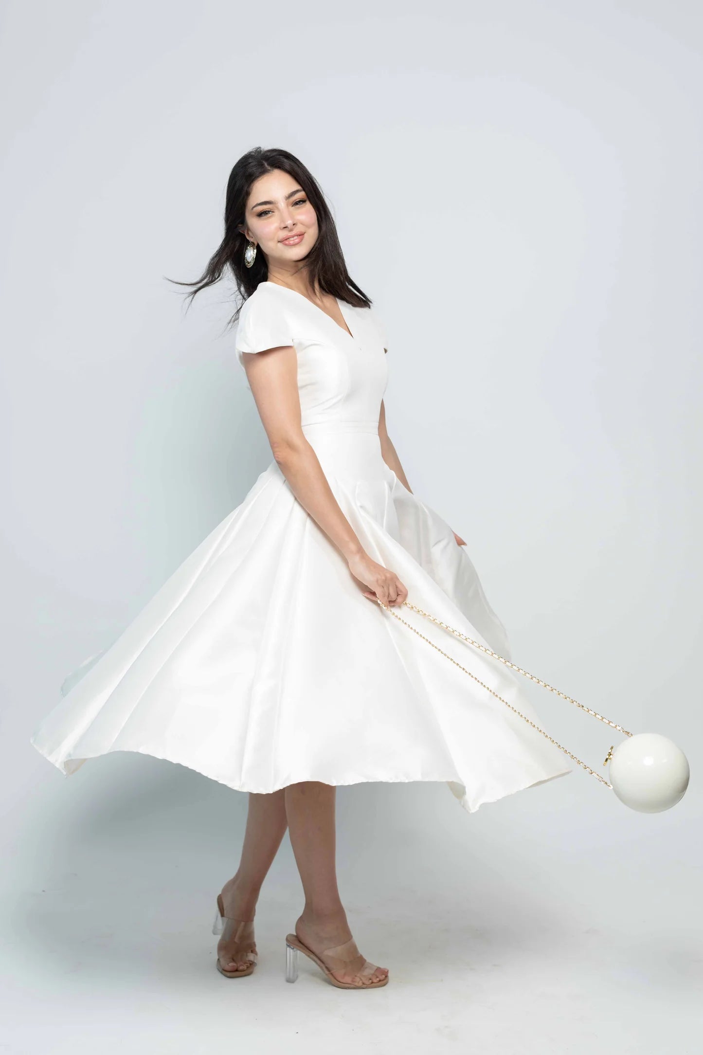Bourgeoise – El Vestido de Elegancia Esculpida